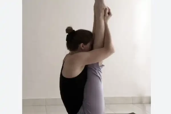 Urdhva Mukha Paschimottanasana